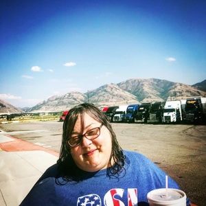 Meet your Posher, Debra